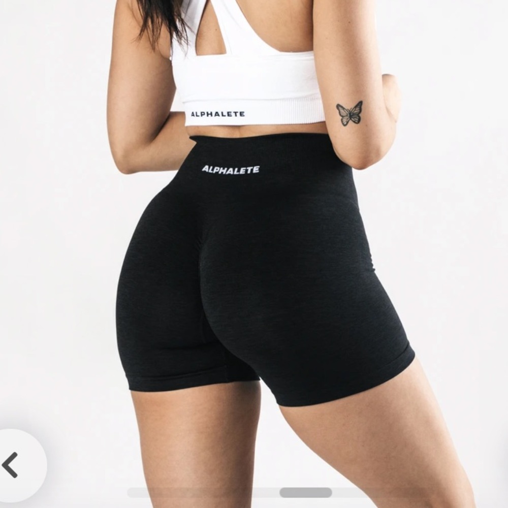 Alphalete Amplify shorts Black marl